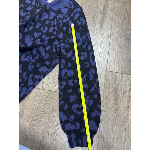 Chico’s Leopard Print Sweater Blue Black Animal Pattern Size 2 (M/L) - Picture 5 of 7